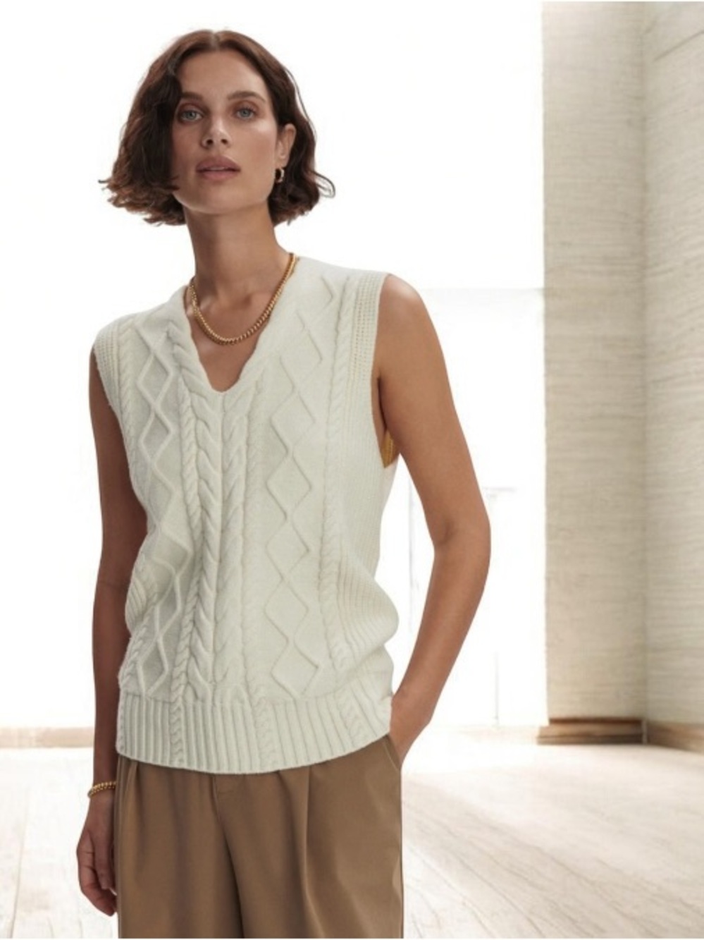 SAMSOE Samson VNeck Wool Blend Soft Cream Knitwear Vest Size M